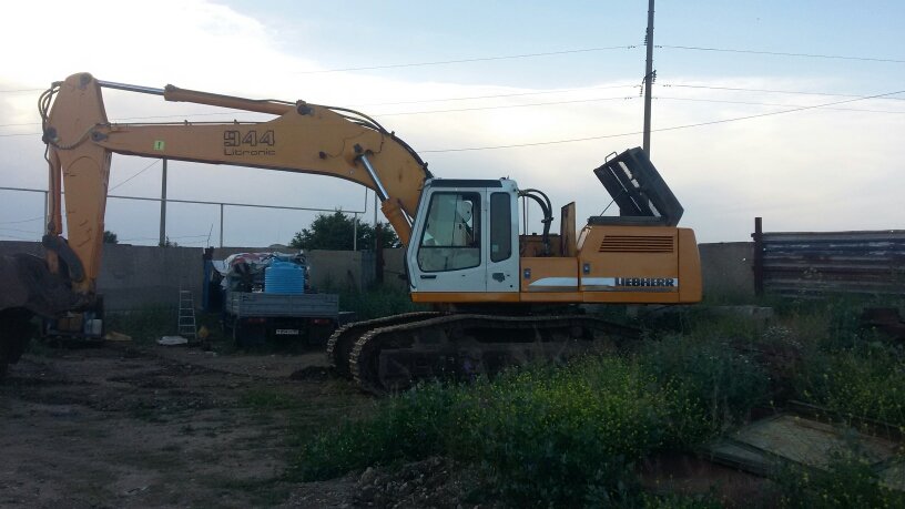 Аренда экскаватора Liebherr R944B в отличном состоянии