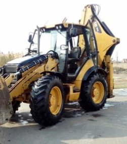 Экскаватор погрузчик от собственника