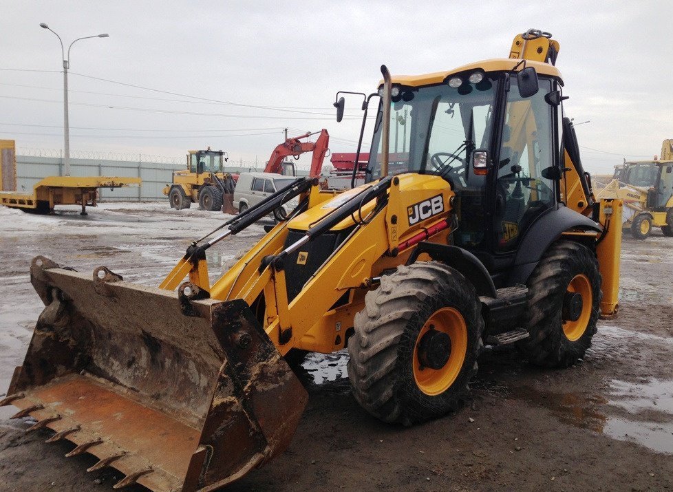 Аренда экскаваторов JCB от компании с парком 50 единиц