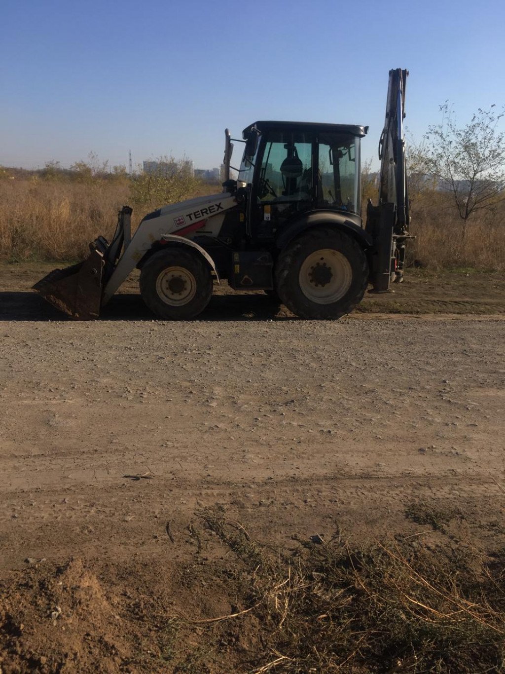 Услуги экскаватора погрузчика