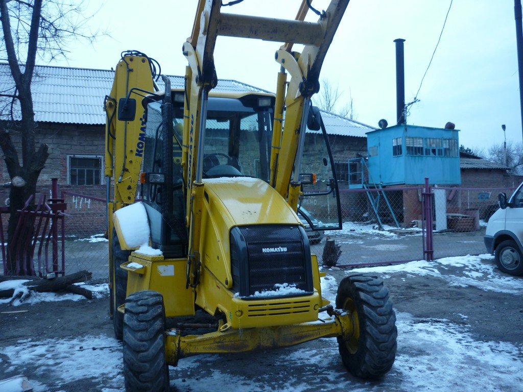 Аренда экскаватора-погрузчика KOMATSU -WB-93R