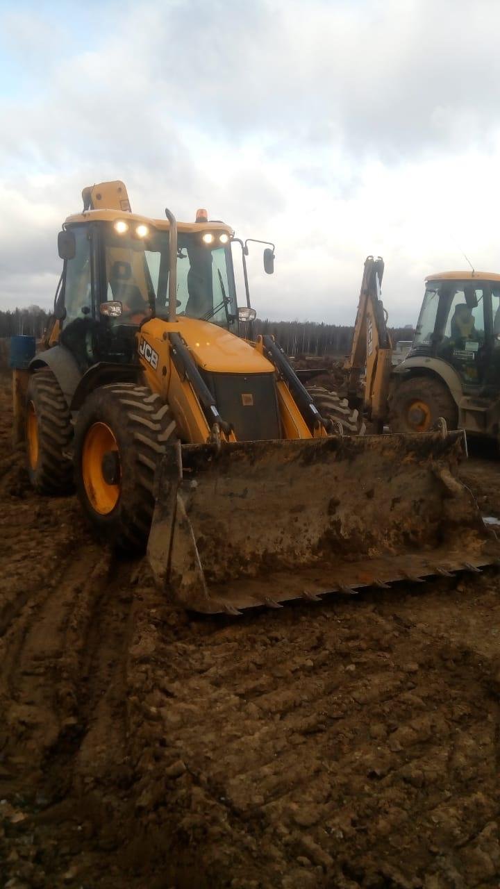 Экскаватор-погрузчик JCB 3CX
