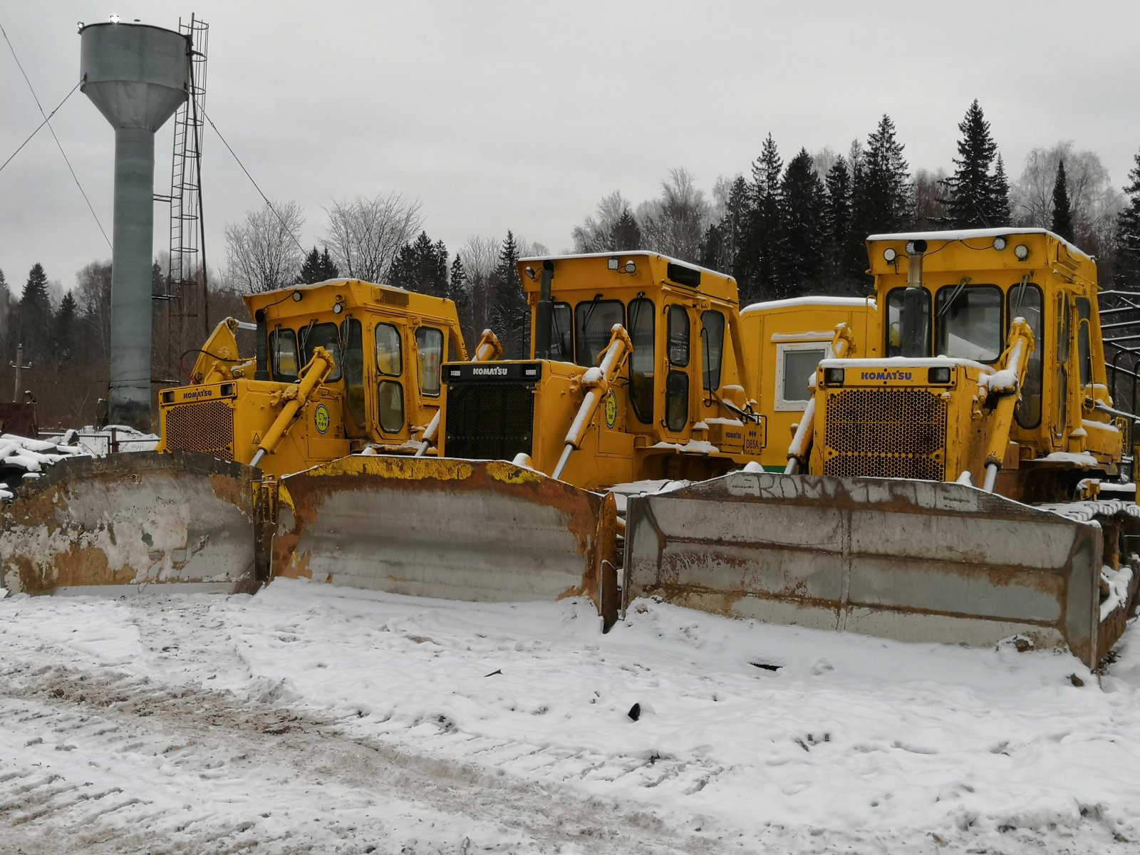 Аренда бульдозера Komatsu с рыхлителем