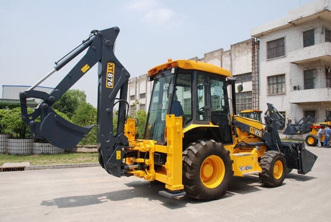 Экскаватор–погрузчик CATERPILLAR 426F2