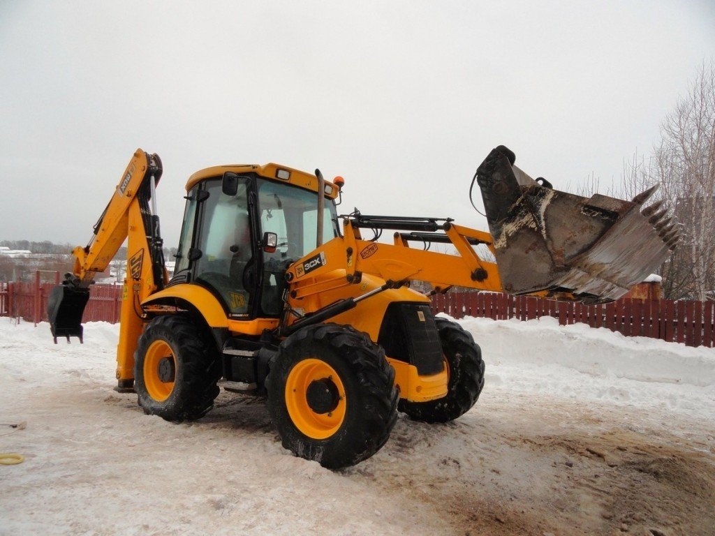 Экскаватор Погрузчик JCB. Гидромолот