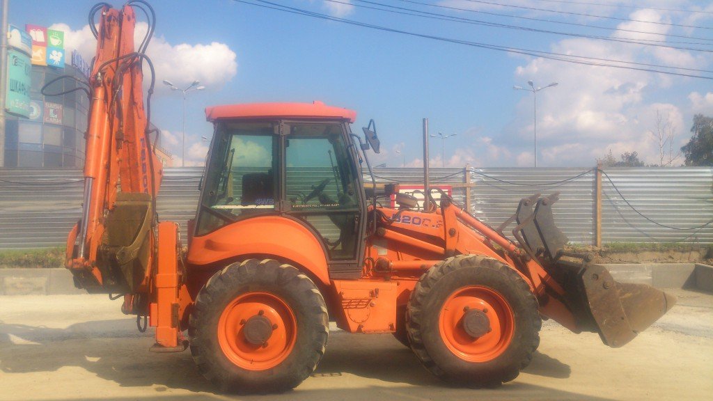 Экскаватор-погрузчик NEW HOLLAND в аренду