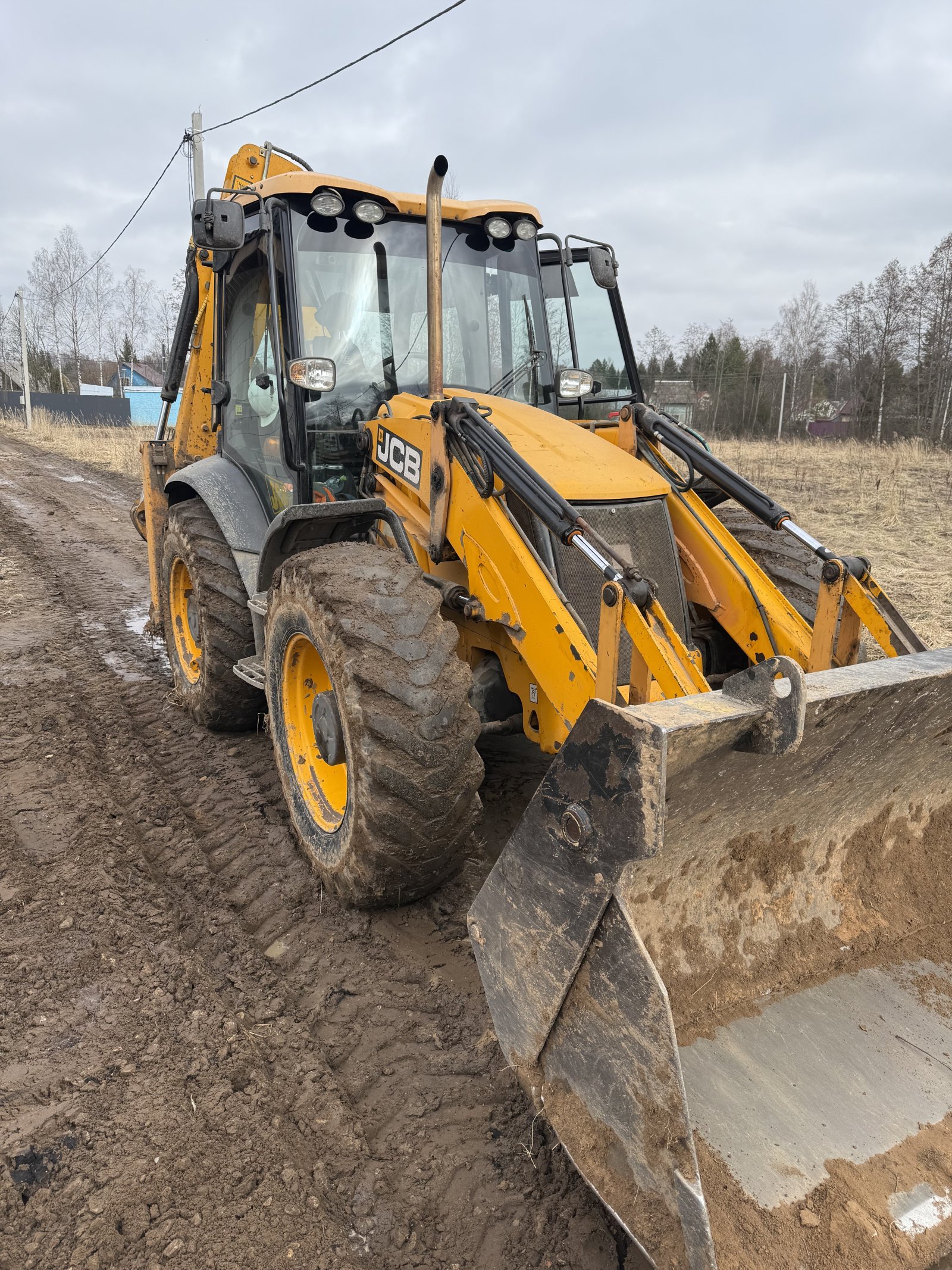 Аренда экскаватора- погрузчика JCB 4CX