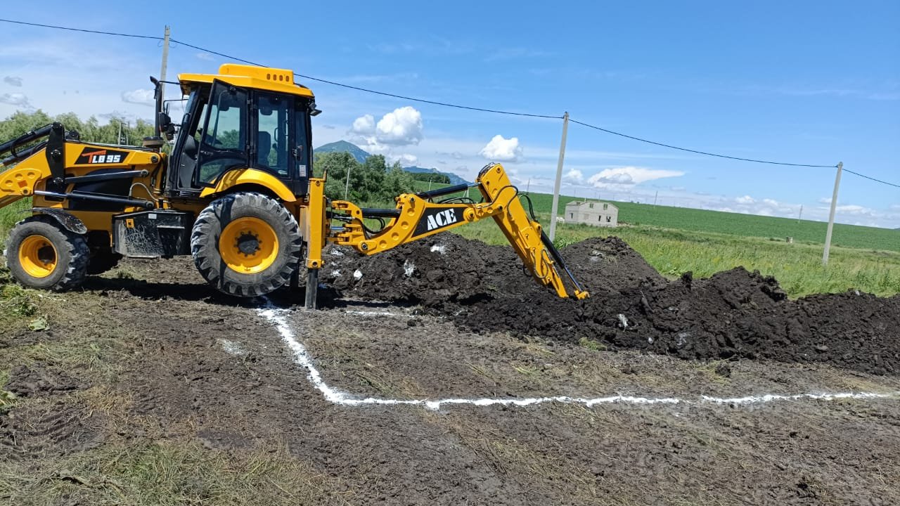 Экскаватор-погрузчик аренда от собственника