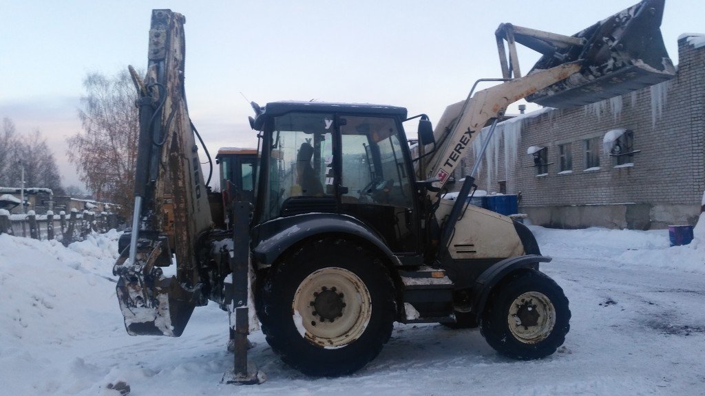 Услуги экскаватора-погрузчика Terex 860SX