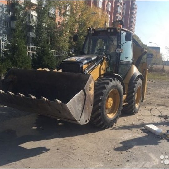 Аренда экскаватора- погрузчика. Услуги. Заказ