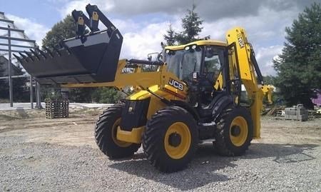 Экскаватор погрузчик JCB. Копка. Планировка