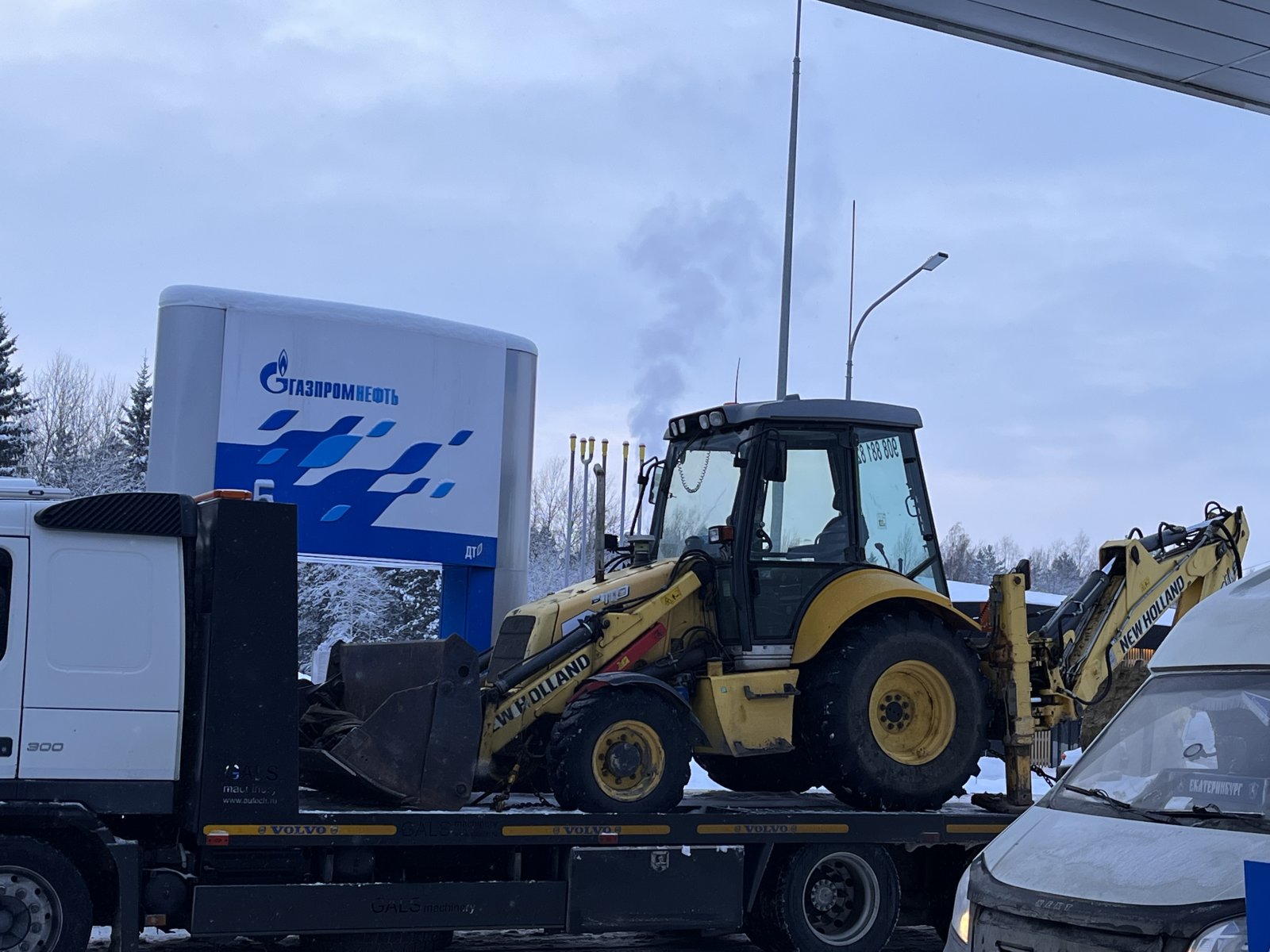Аренда экскаватора погрузчика