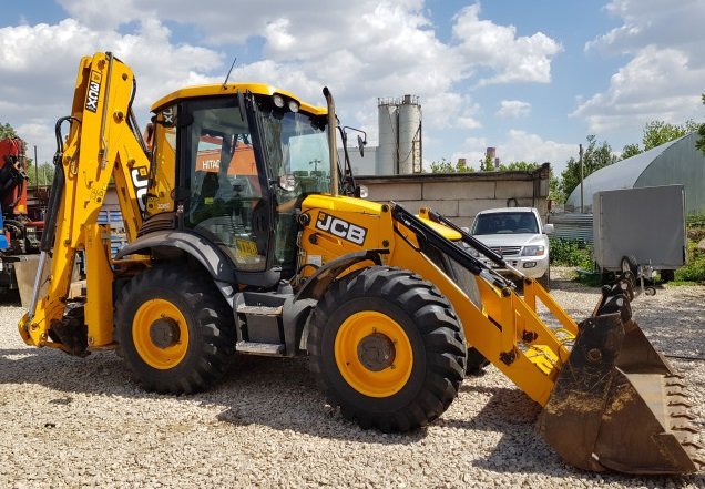 Аренда экскаватор-погрузчика JCB