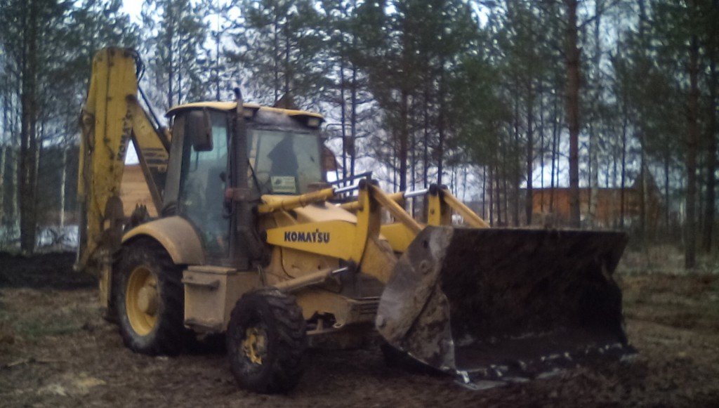 Аренда экскаватора-погрузчика komatsu wb93r5