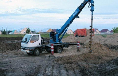 Аренда сваебоя БМ811 на базе Урала