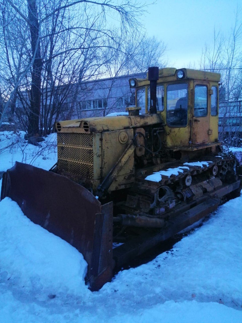 Заказ бульдозера в аренду. Планировка