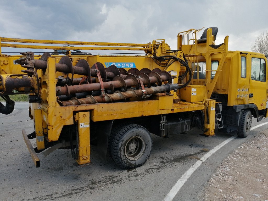 Ямобур, кран, автовышка в аренду