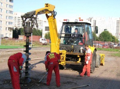 Ямобур автобуровая буроям