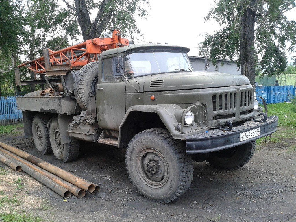 Продам буровую установку УГБ1-вс на базе ЗИЛ 131
