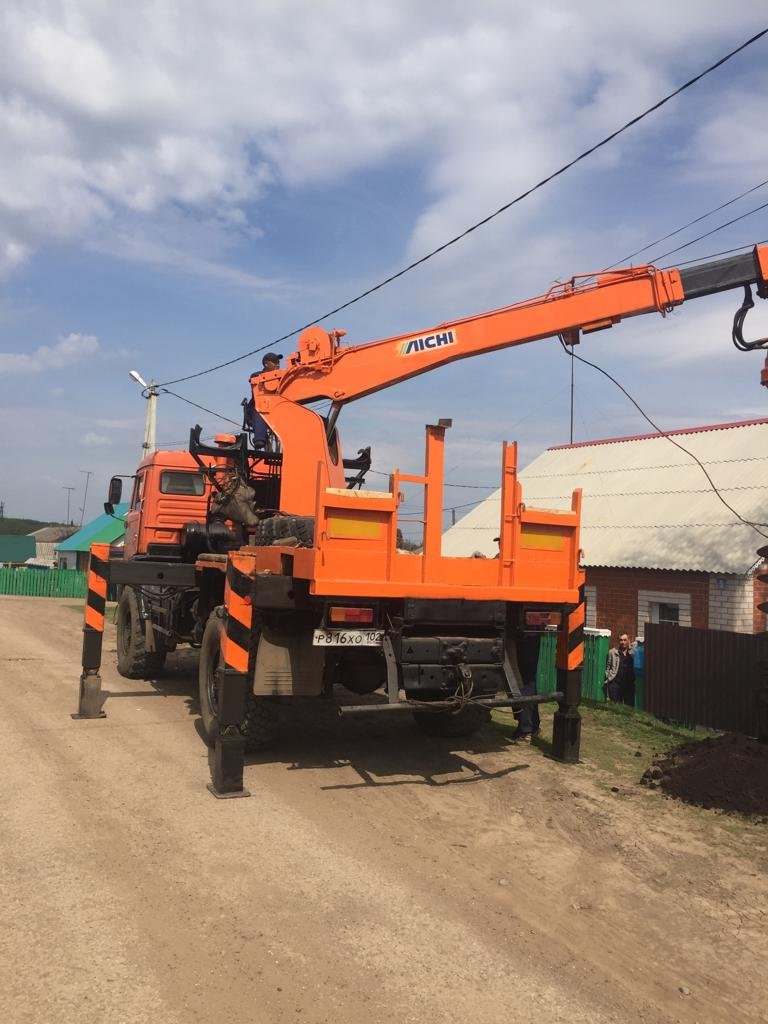 Ямобур, электромонтажные работы