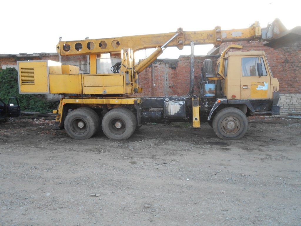 Экскаватор Татра Золотая ручка, рытьё котлованов, траншей