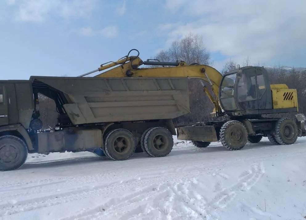 Услуги экскаватора, бульдозера и самосвала