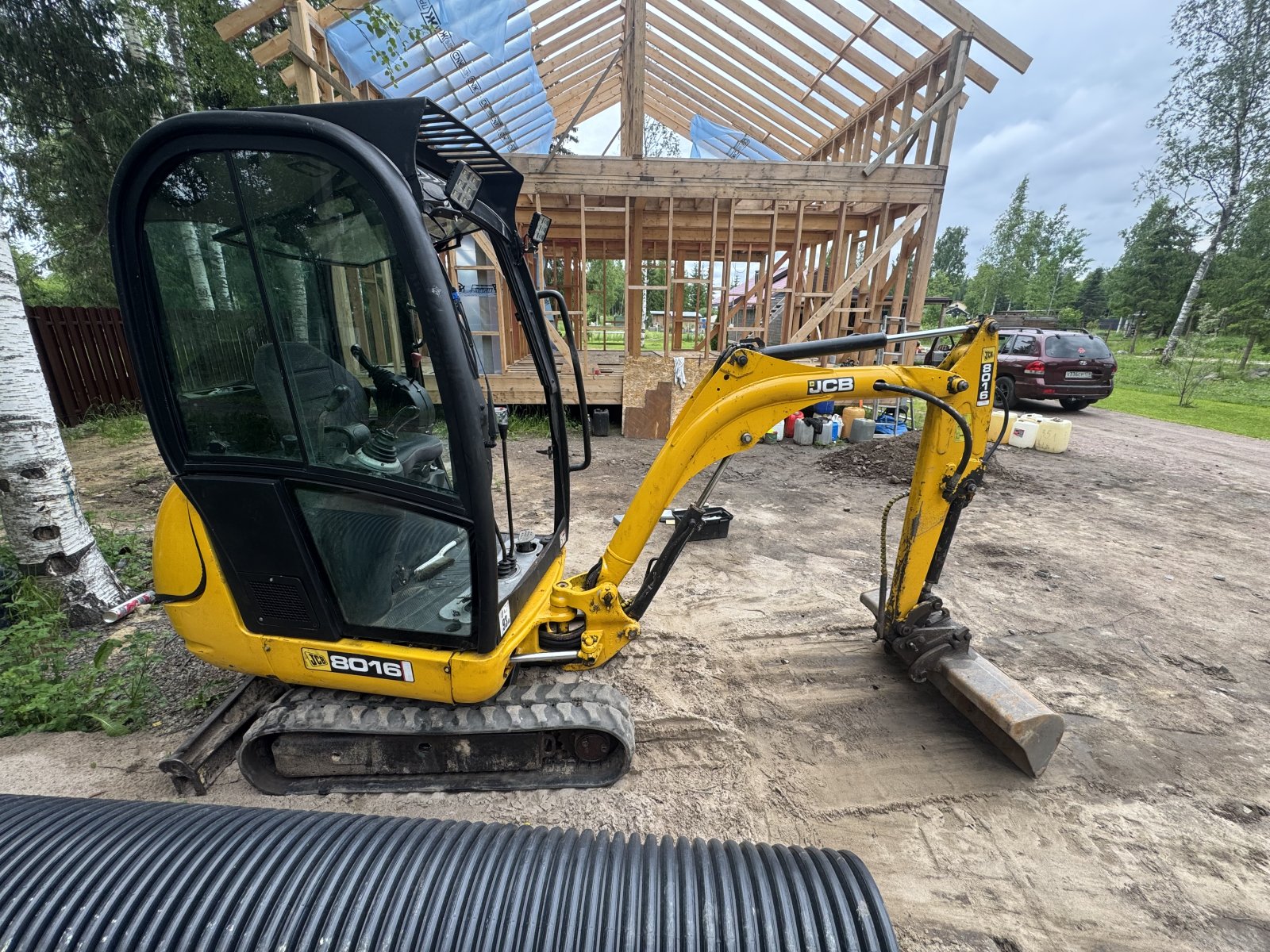 Мини-экскаватор JCB 8016 CTS, 1. 7т. Цепные стропы. Ковши