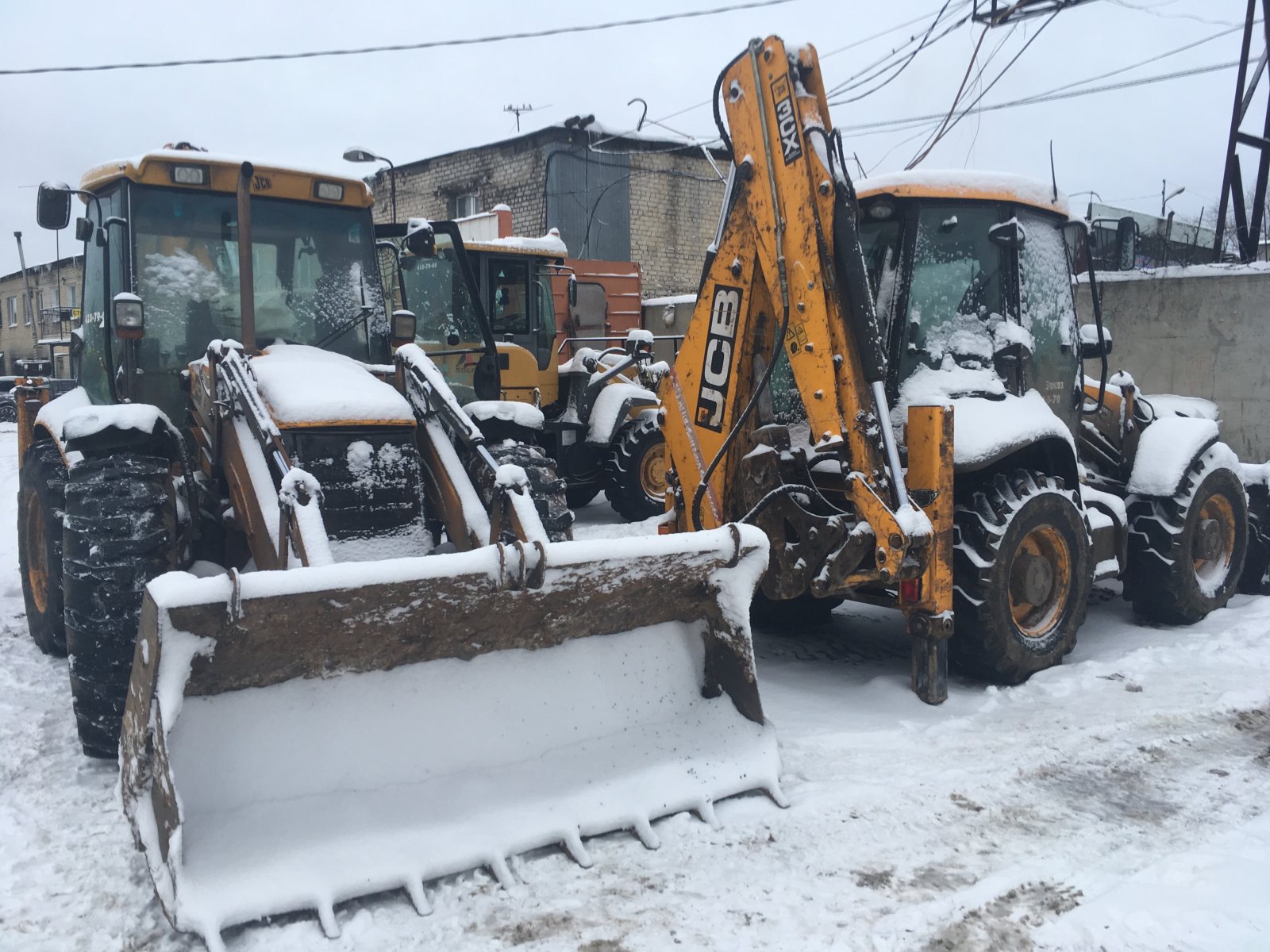 Экскаватор погрузчик jcb 4cx с Гидромолотом